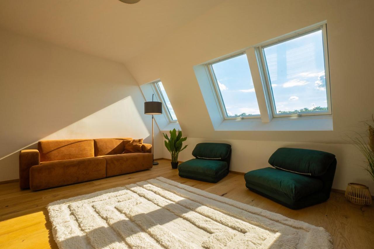 וינה Orestaliving - Penthouse In 2Nd District With View מראה חיצוני תמונה